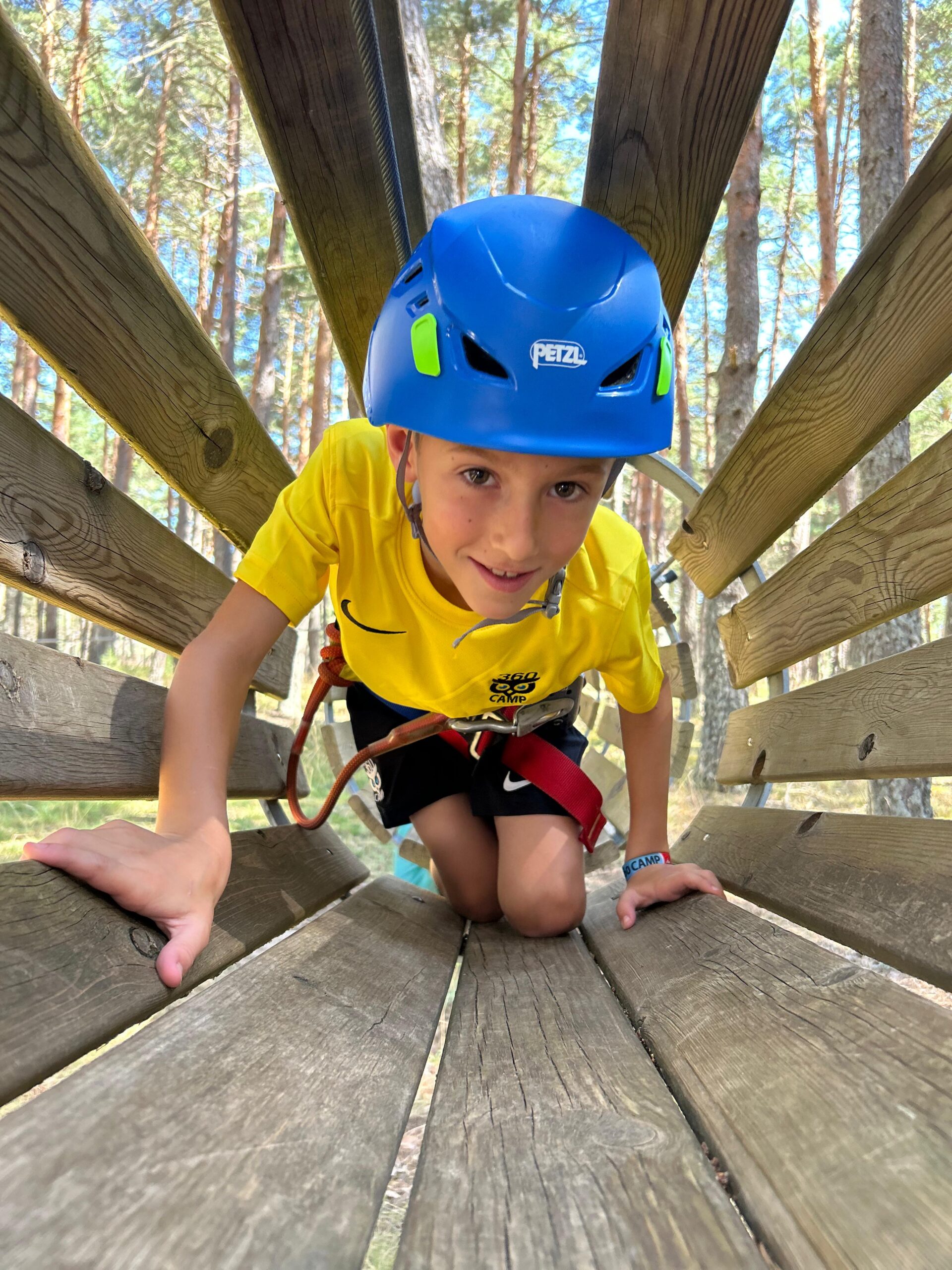 En este momento estás viendo Todo lo que debes saber antes de enviar a tu hijo a un campamento de verano